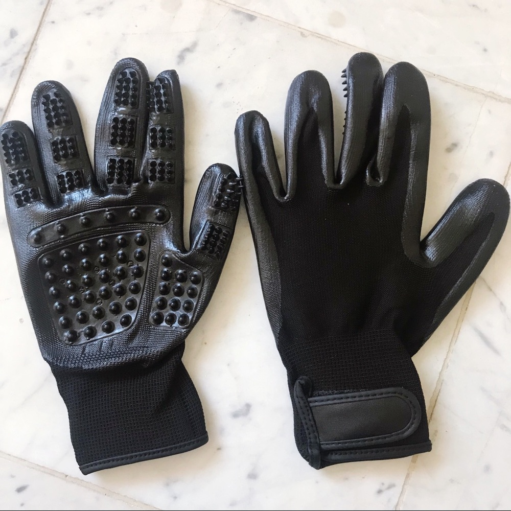 NEW Dog Grooming Gloves